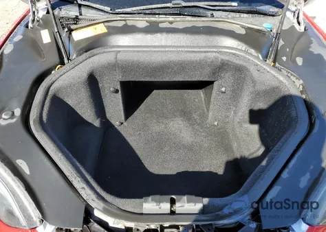 2013 Tesla Model S из США, поврежденный, VIN 5YJSA1CN6DFP24656